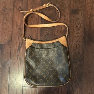 Louis Vuitton vintage crossbody bag